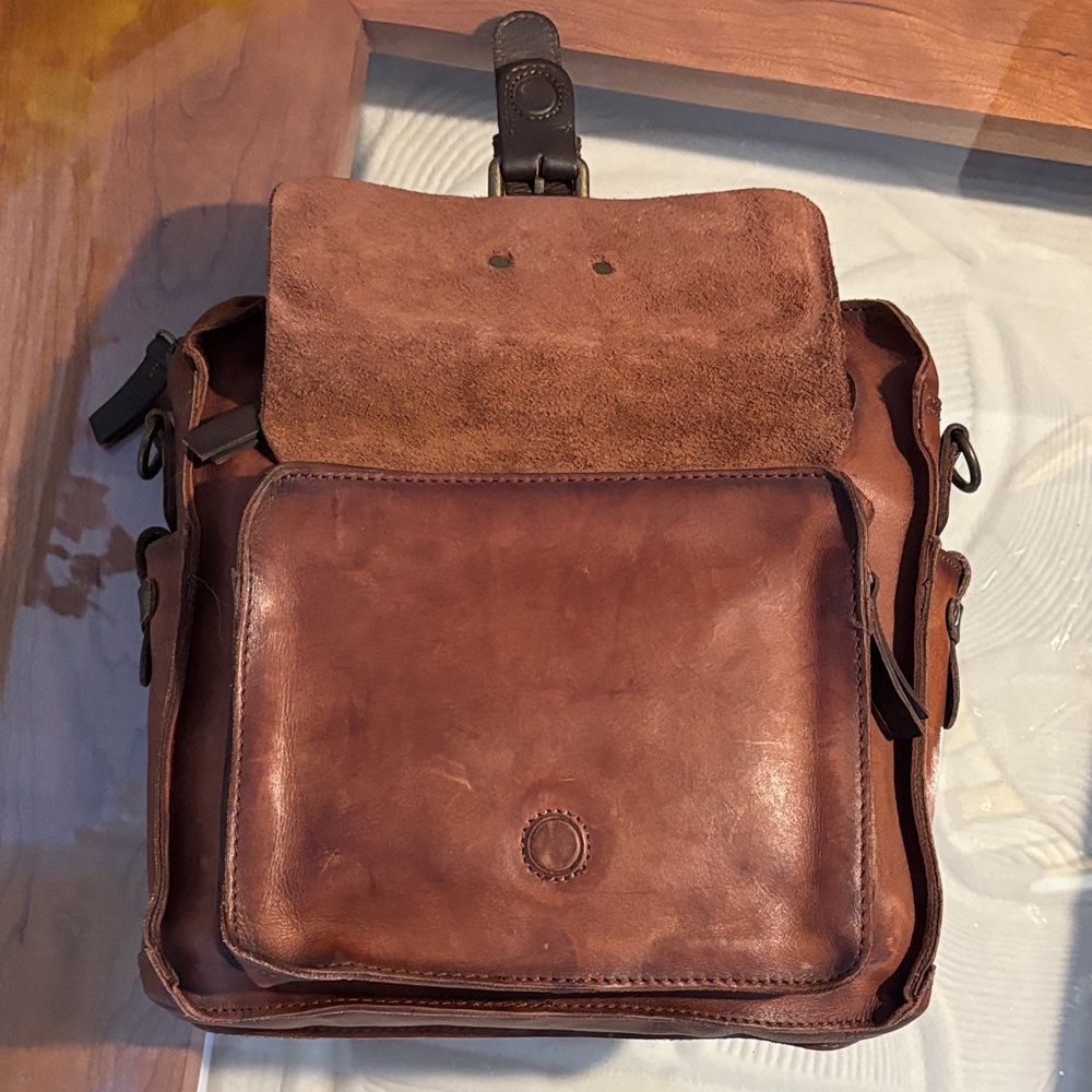 PIKOLINOS CAIMARI Rich Brown Leather Messenger Bag - Picture 5 of 16
